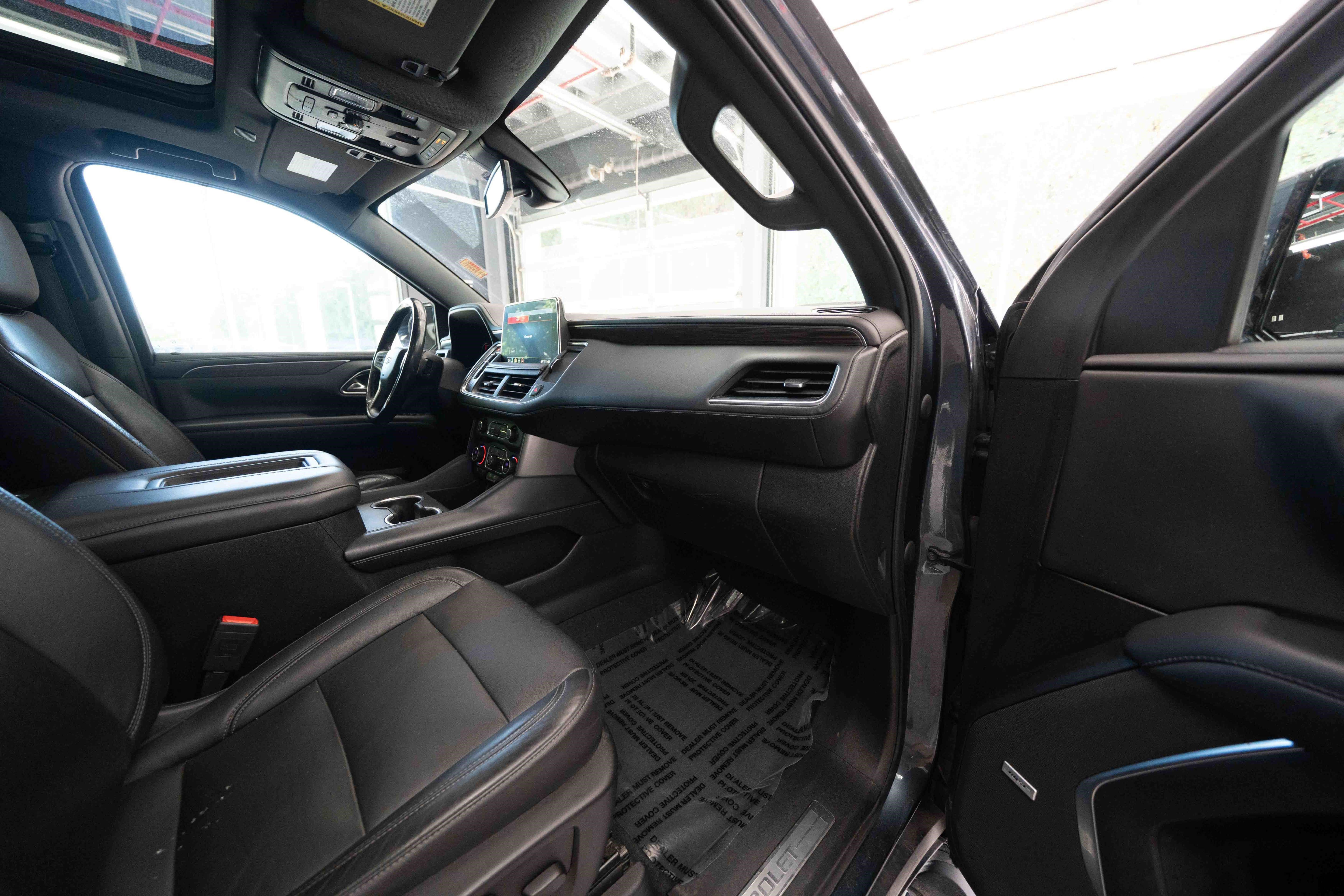 Used 2021 Chevrolet Tahoe Z71 w/ Z71 Signature Package AWD/4WD image 25
