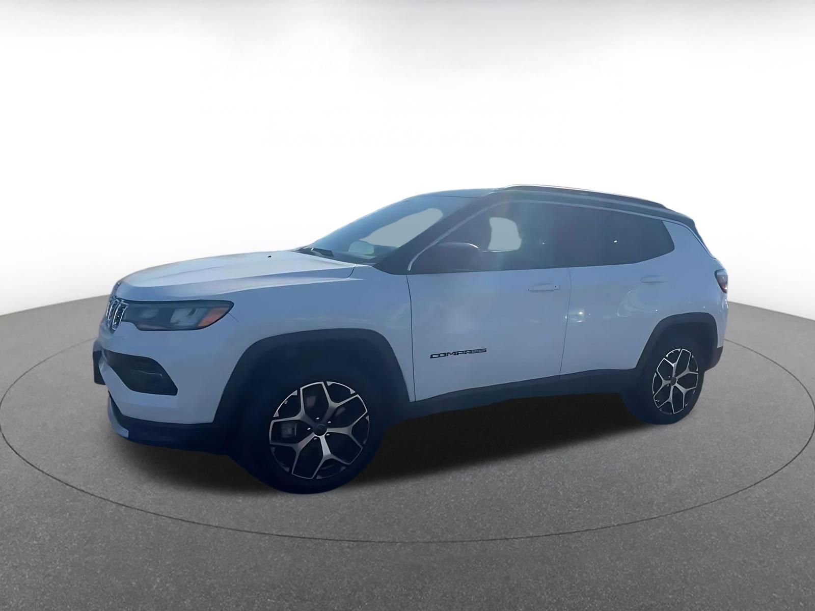 Used 2025 Jeep Compass Limited AWD/4WD image 8