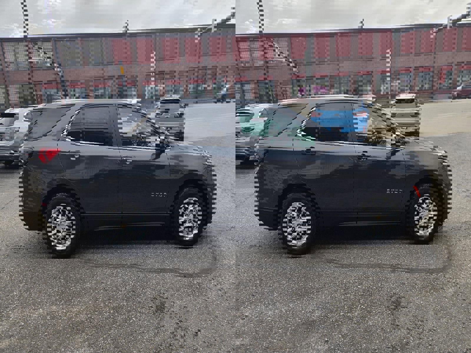 Certified 2023 Chevrolet Equinox LT w/ Driver Convenience Package image 8