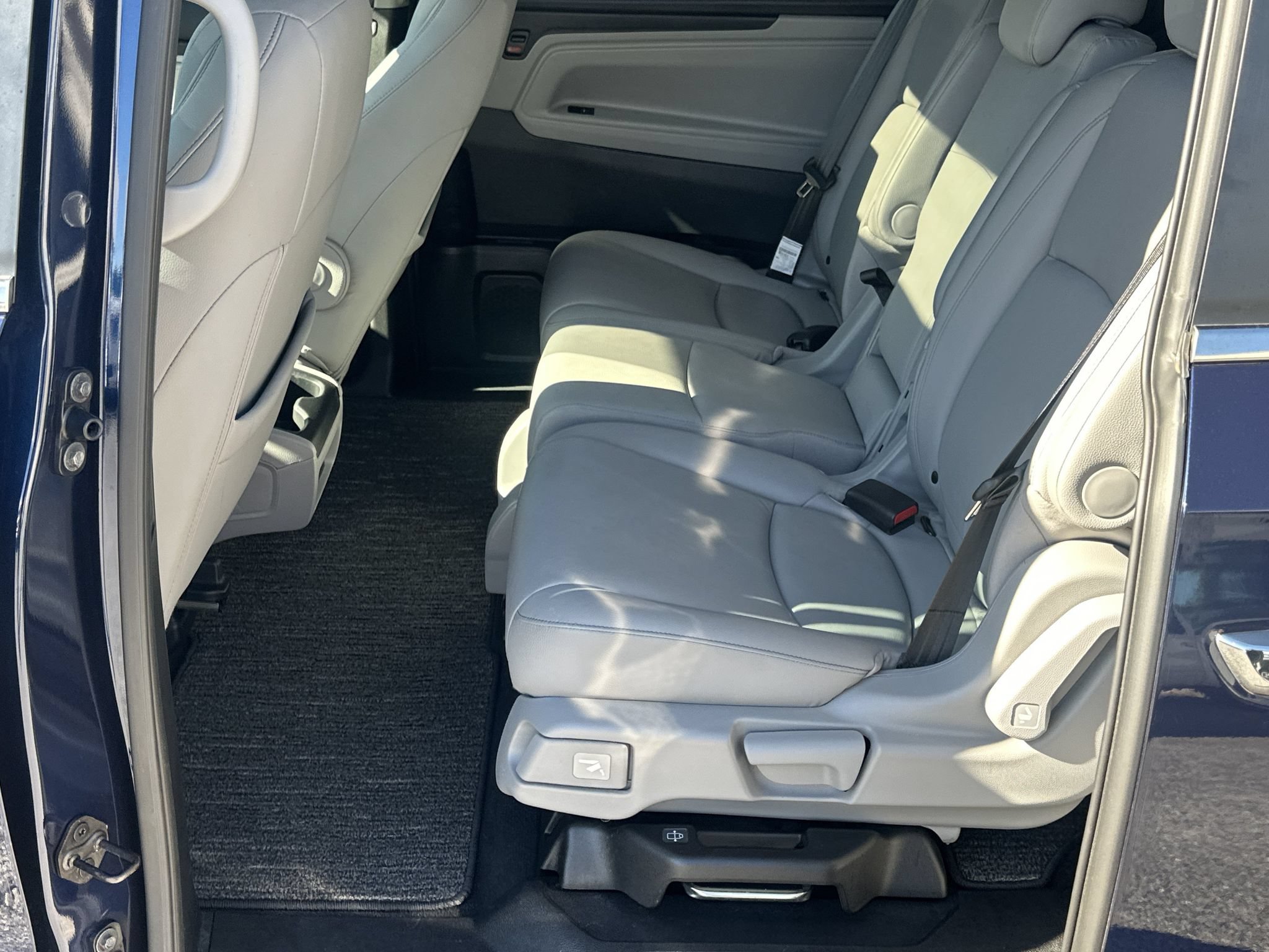 Used 2024 Honda Odyssey EX-L image 19