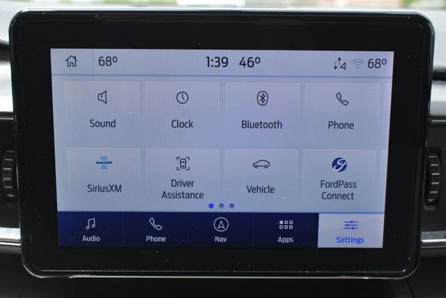 Used 2022 Ford Explorer XLT w/ Equipment Group 202A AWD/4WD image 29