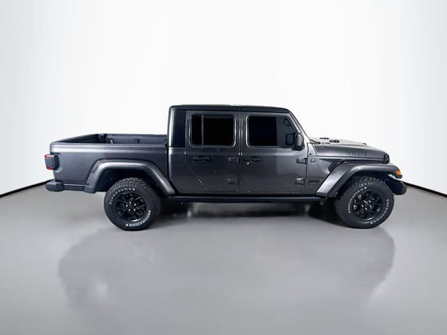 Used 2024 Jeep Gladiator Sport image 8