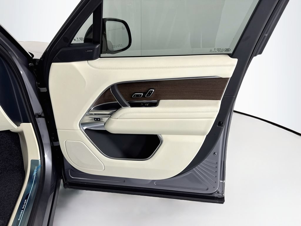 New 2026 Land Rover Range Rover SE AWD/4WD image 25