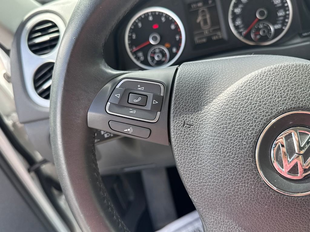 Used 2017 Volkswagen Tiguan S AWD/4WD image 39