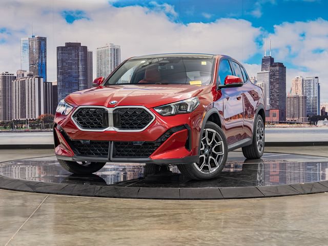 Certified 2025 BMW X2 xDrive28i AWD/4WD image 2