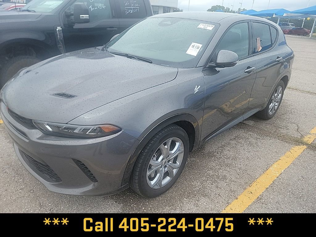 Used 2024 Dodge Hornet R/T image 2