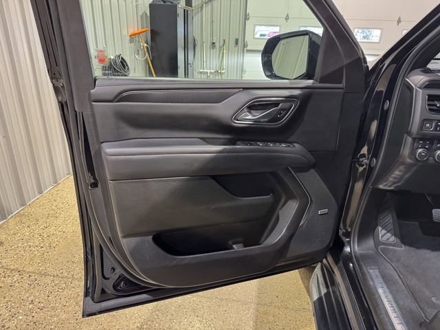 Used 2024 Chevrolet Suburban RST w/ Luxury Package image 10