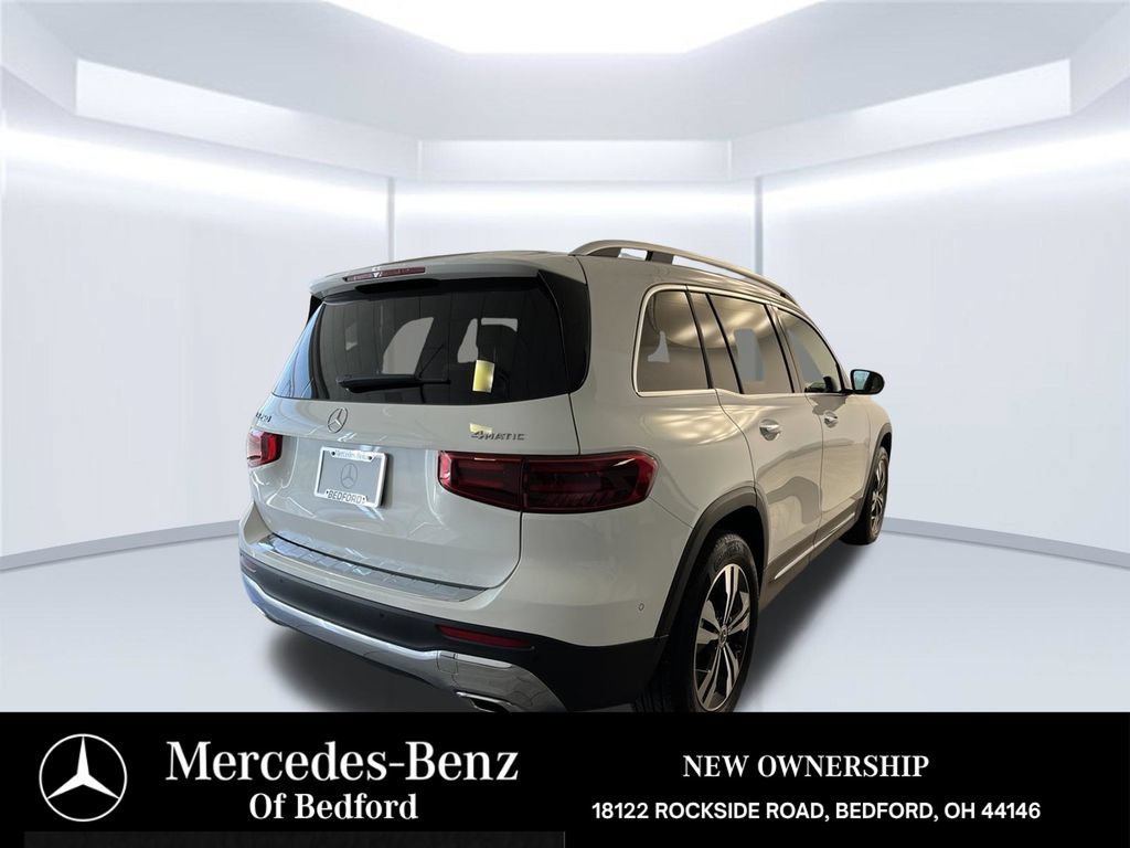 Used 2026 Mercedes-Benz GLB 250 4MATIC image 5