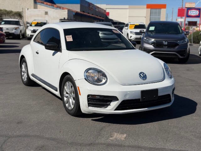 Used 2017 Volkswagen Beetle 1.8T image 2