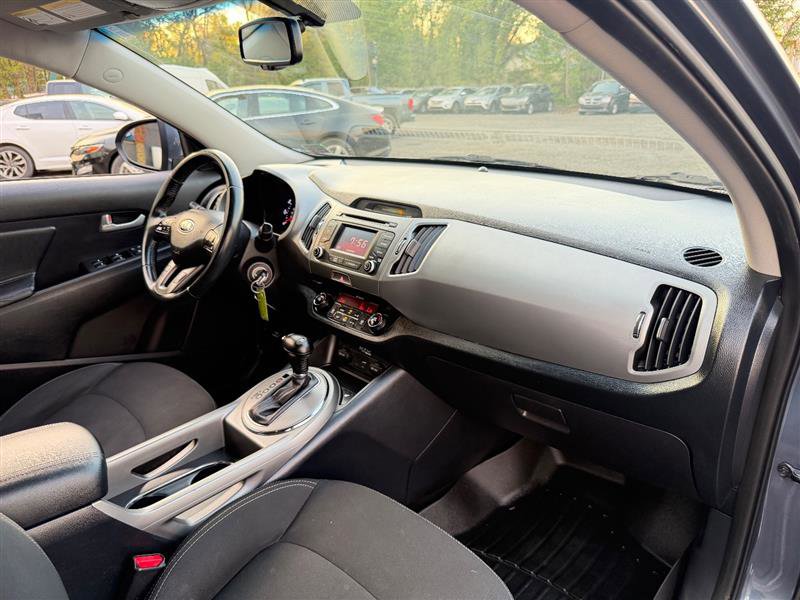 Used 2015 Kia Sportage EX image 16