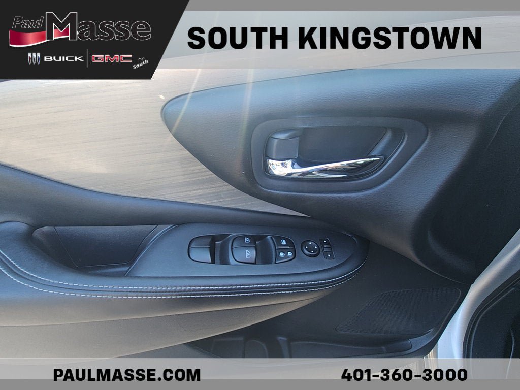 Used 2017 Nissan Murano SV w/ Visibility Package AWD/4WD image 10