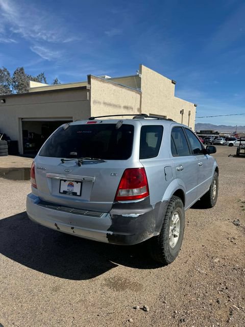 Used 2005 Kia Sorento 4WD image 4