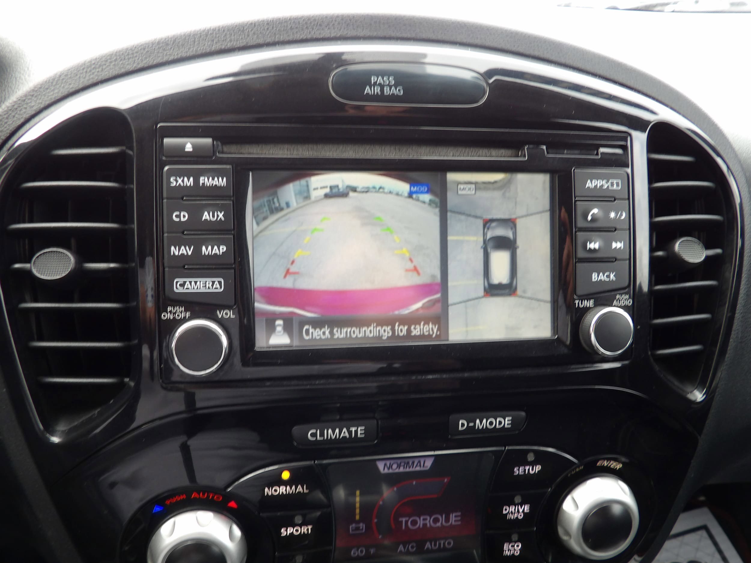 Used 2015 Nissan Juke SV w/ Technology Package AWD/4WD image 12