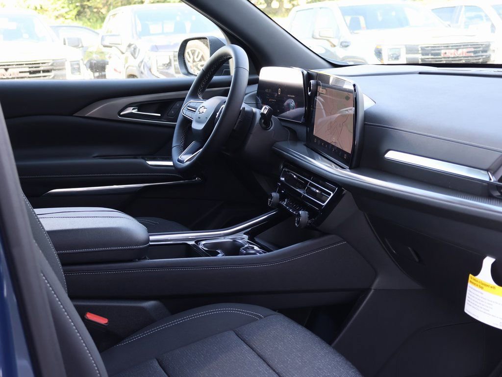 New 2026 Chevrolet Traverse LT w/ Driver Confidence Package image 34