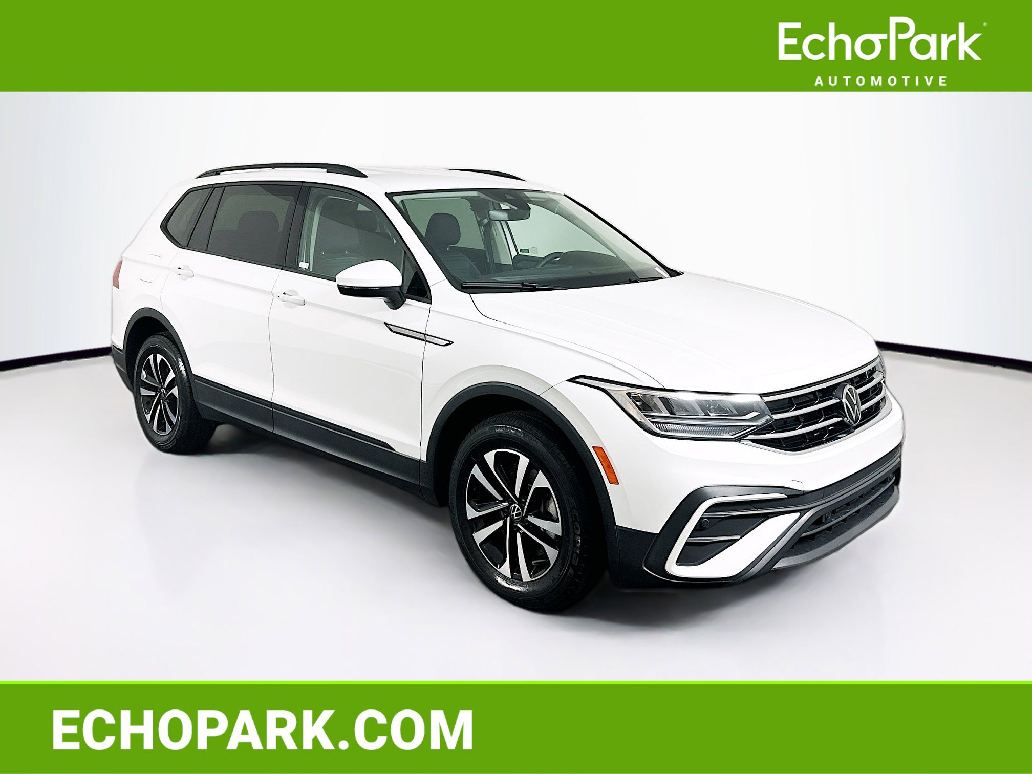 Used 2024 Volkswagen Tiguan S image 1