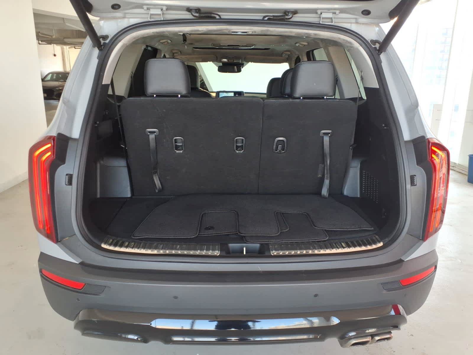 Used 2022 Kia Telluride SX w/ SX Prestige Package AWD/4WD image 8