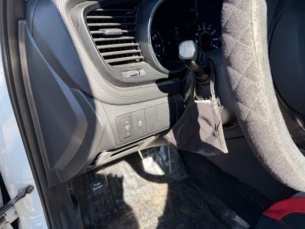 Used 2011 Kia Optima SX w/ Premium Touring Pkg image 12