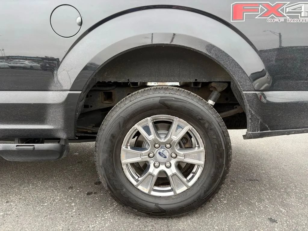 Used 2015 Ford F150 XLT w/ Equipment Group 302A Luxury AWD/4WD image 27