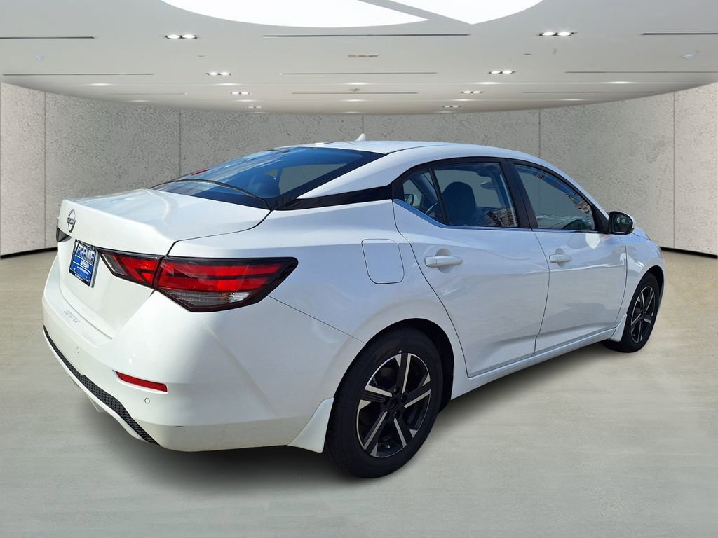 Used 2025 Nissan Sentra SV w/ All-Weather Package image 5