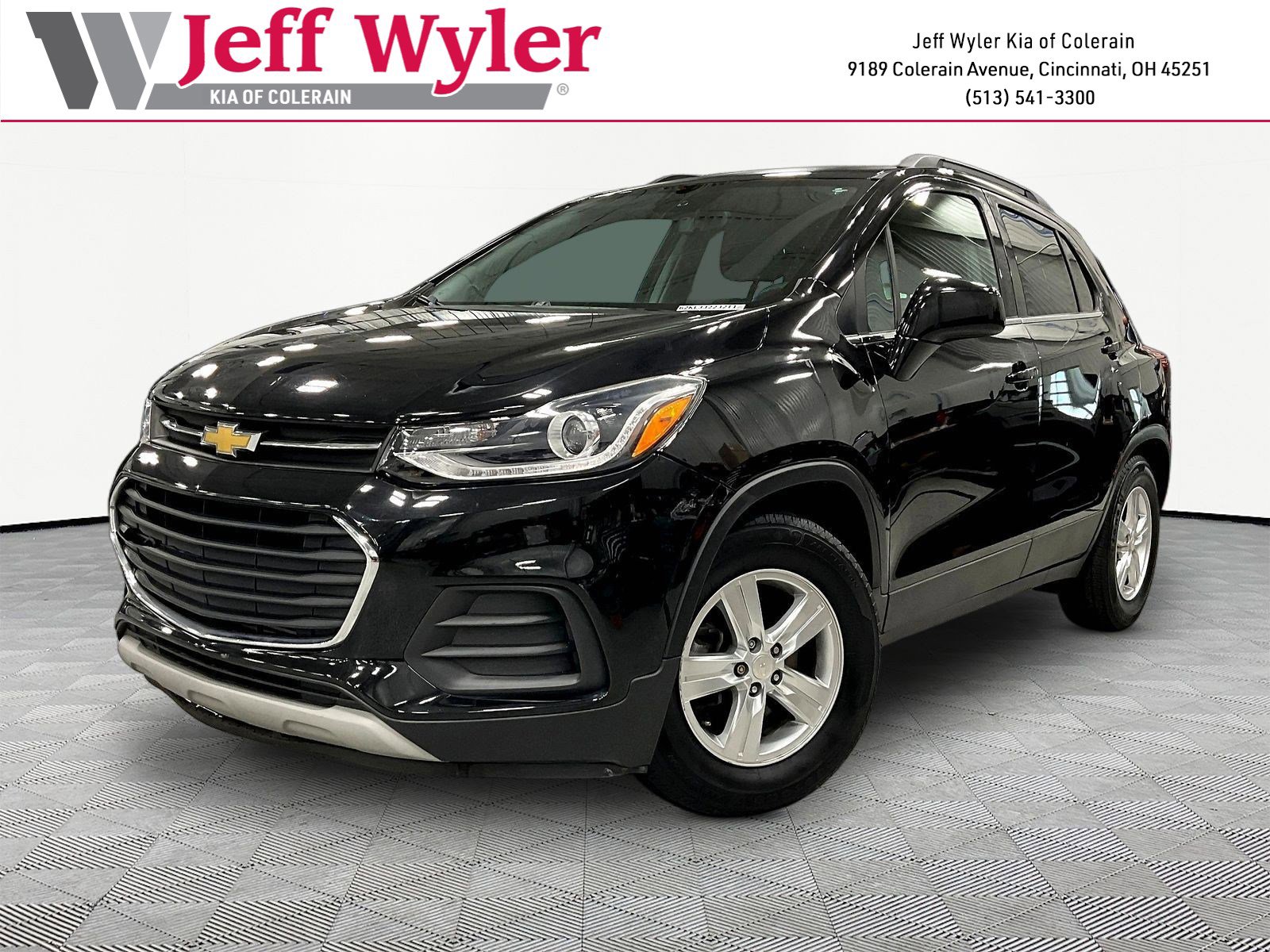 Used 2019 Chevrolet Trax LT FWD image 1