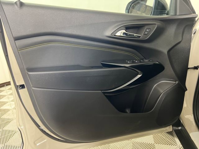 New 2026 Chevrolet Trax ACTIV w/ Sunroof Package image 10