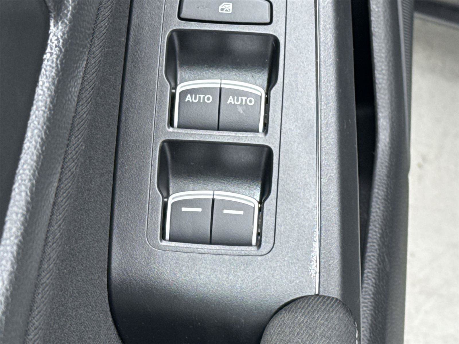 Used 2022 Honda Civic Sport image 12