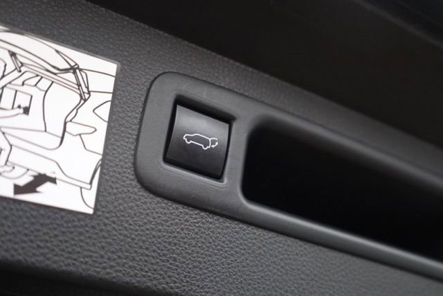 Used 2022 Toyota Highlander Limited image 37