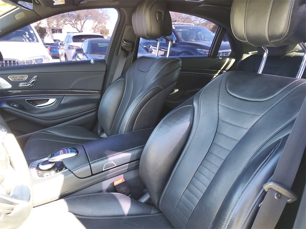 Used 2020 Mercedes-Benz S 560 Sedan image 21