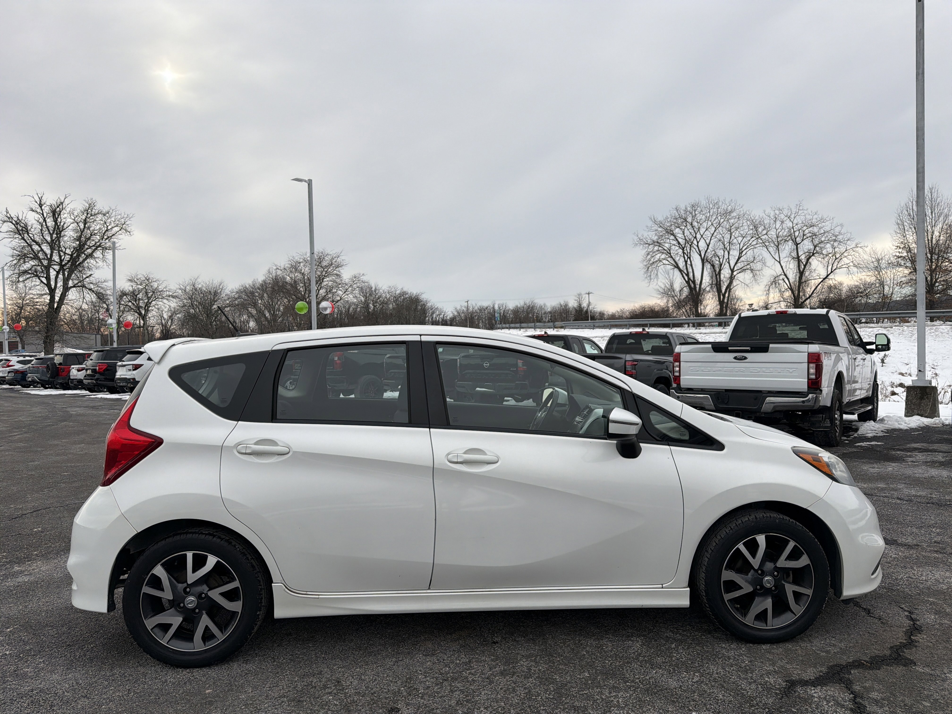 Used 2016 Nissan Versa Note SR image 4
