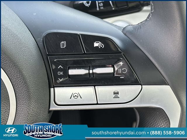 Certified 2025 Hyundai Elantra Limited FWD image 26