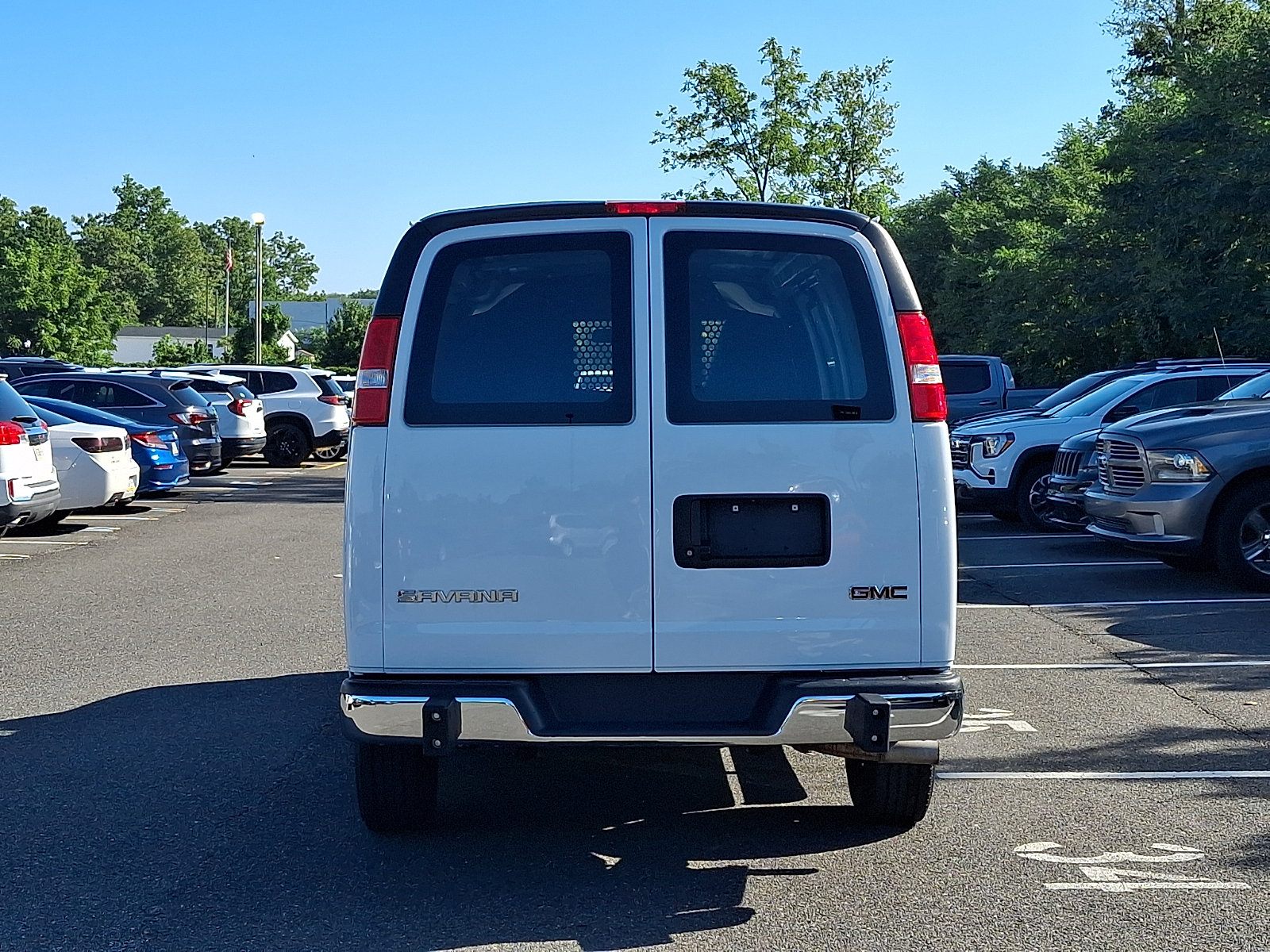 Certified 2025 GMC Savana 2500 w/ Driver Convenience Package RWD image 5