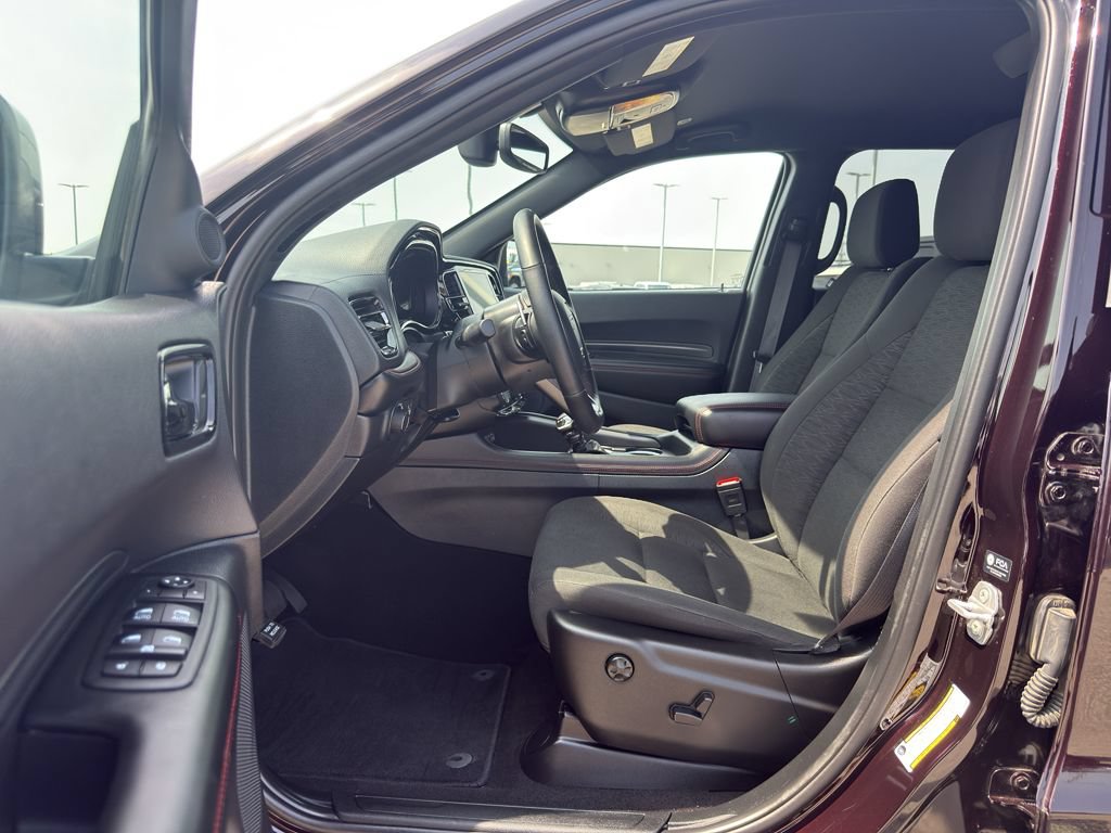 Used 2025 Dodge Durango GT w/ Blacktop Package AWD/4WD image 12