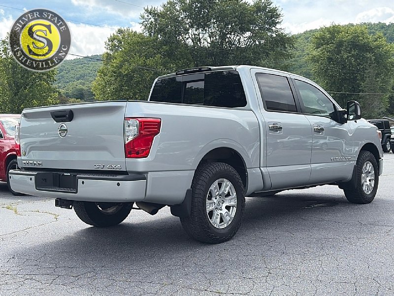 Used 2019 Nissan Titan SV w/ SV Convenience Package AWD/4WD image 6