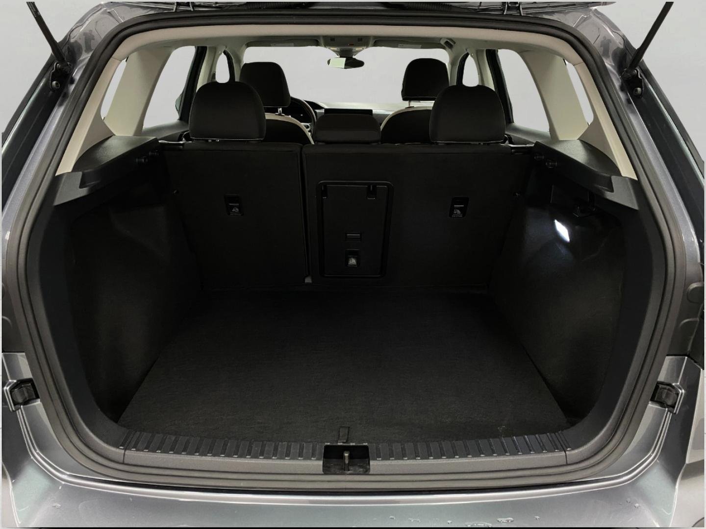 Used 2025 Volkswagen Taos S AWD/4WD image 6