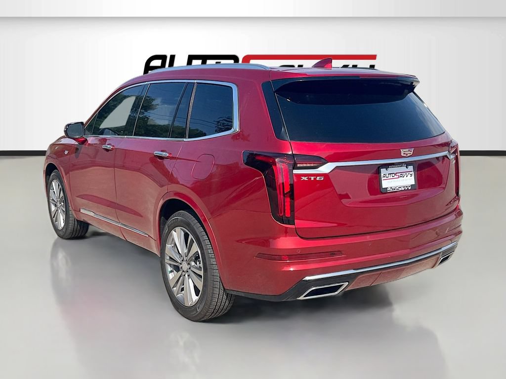 Used 2025 Cadillac XT6 Premium Luxury FWD image 5