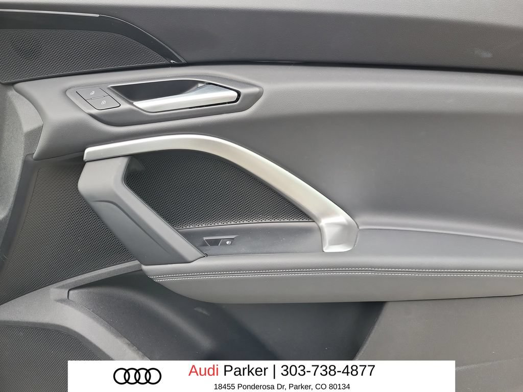 Used 2025 Audi Q5 Premium w/ Convenience Package AWD/4WD image 13