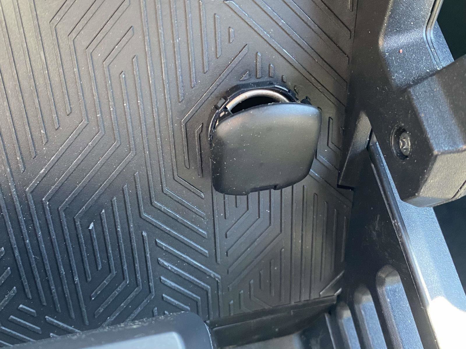 Used 2024 Toyota Tacoma SR image 7