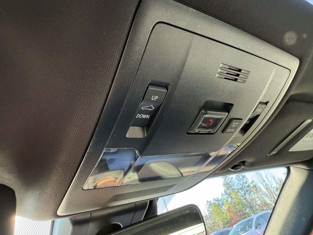 Used 2022 Lexus IS 350 F Sport image 25