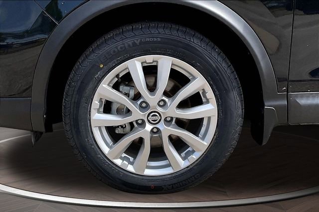 Certified 2021 Nissan Rogue Sport SV w/ Technology Package FWD image 9