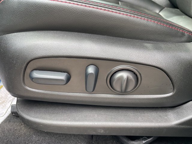 Used 2022 Chevrolet Equinox RS w/ RS Leather Package image 24