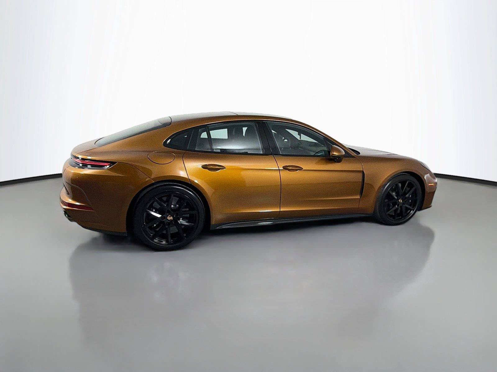 Certified 2025 Porsche Panamera GTS AWD/4WD image 8