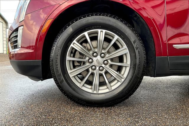 Used 2017 Cadillac XT5 Luxury w/ Driver Awareness Package image 8