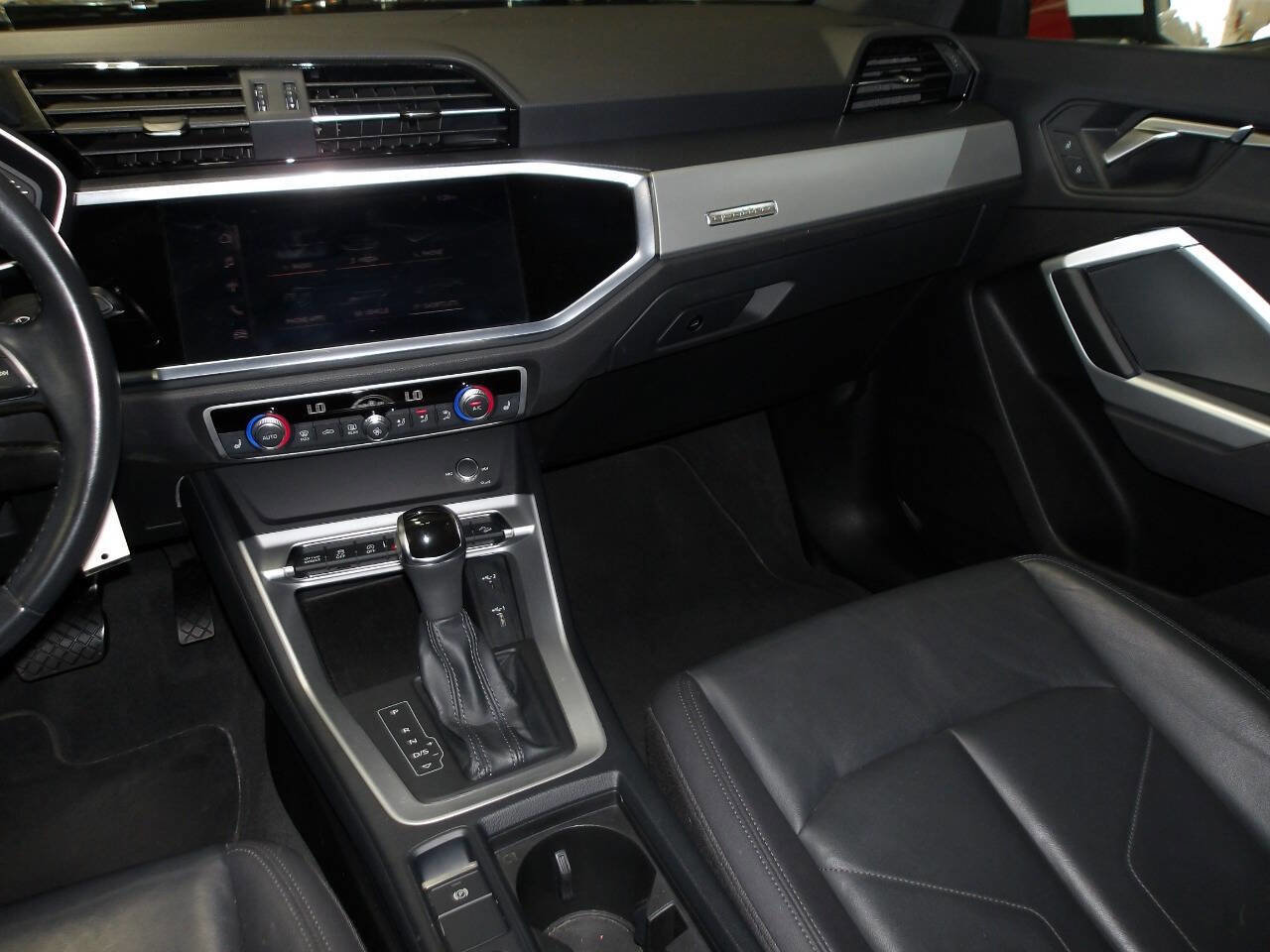 Used 2019 Audi Q3 2.0T Premium image 13