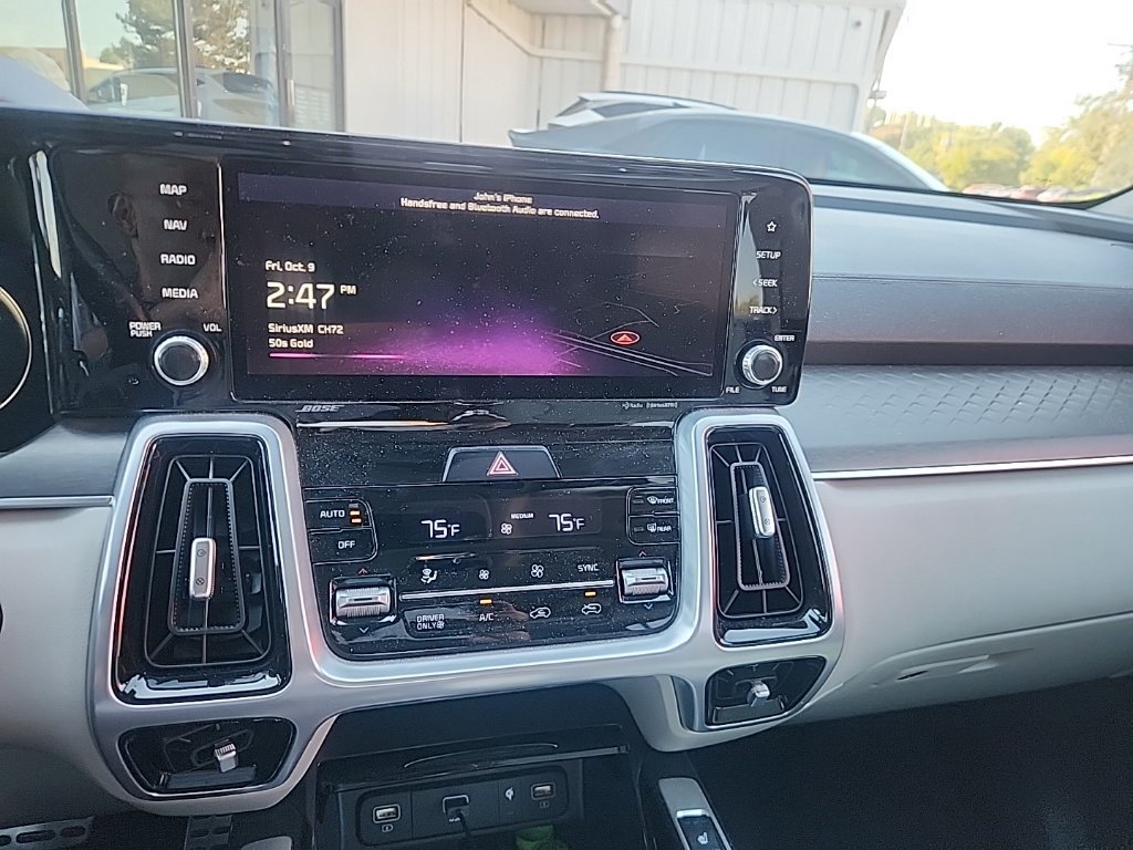 Used 2023 Kia Sorento SX Prestige w/ Panoramic Sunroof Package AWD/4WD image 4