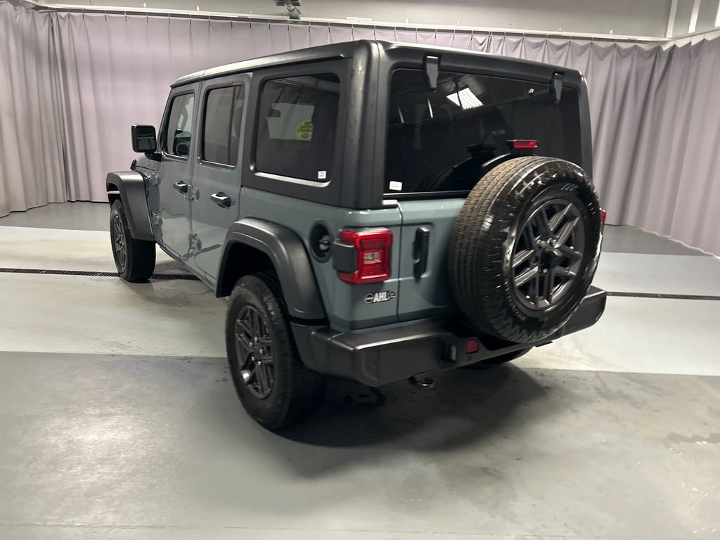 Used 2024 Jeep Wrangler Unlimited Sport AWD/4WD image 5