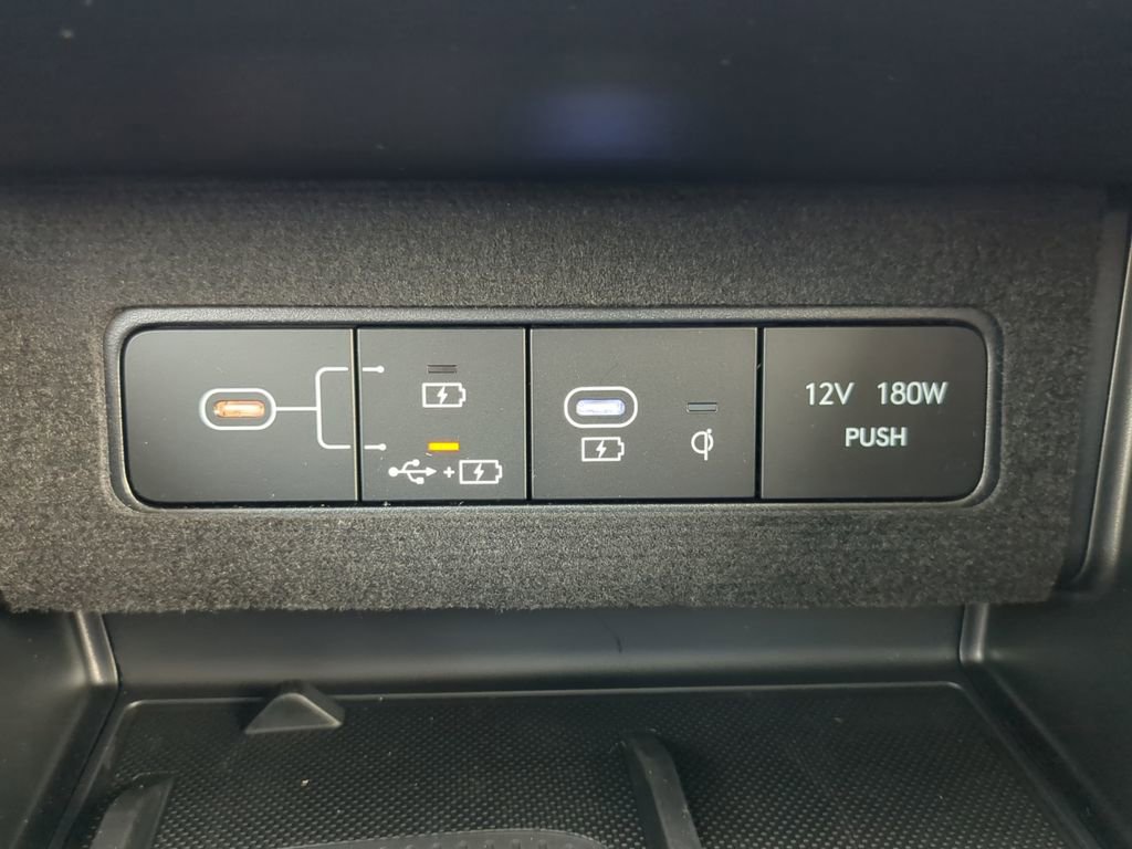 New 2025 Hyundai Sonata Limited image 10