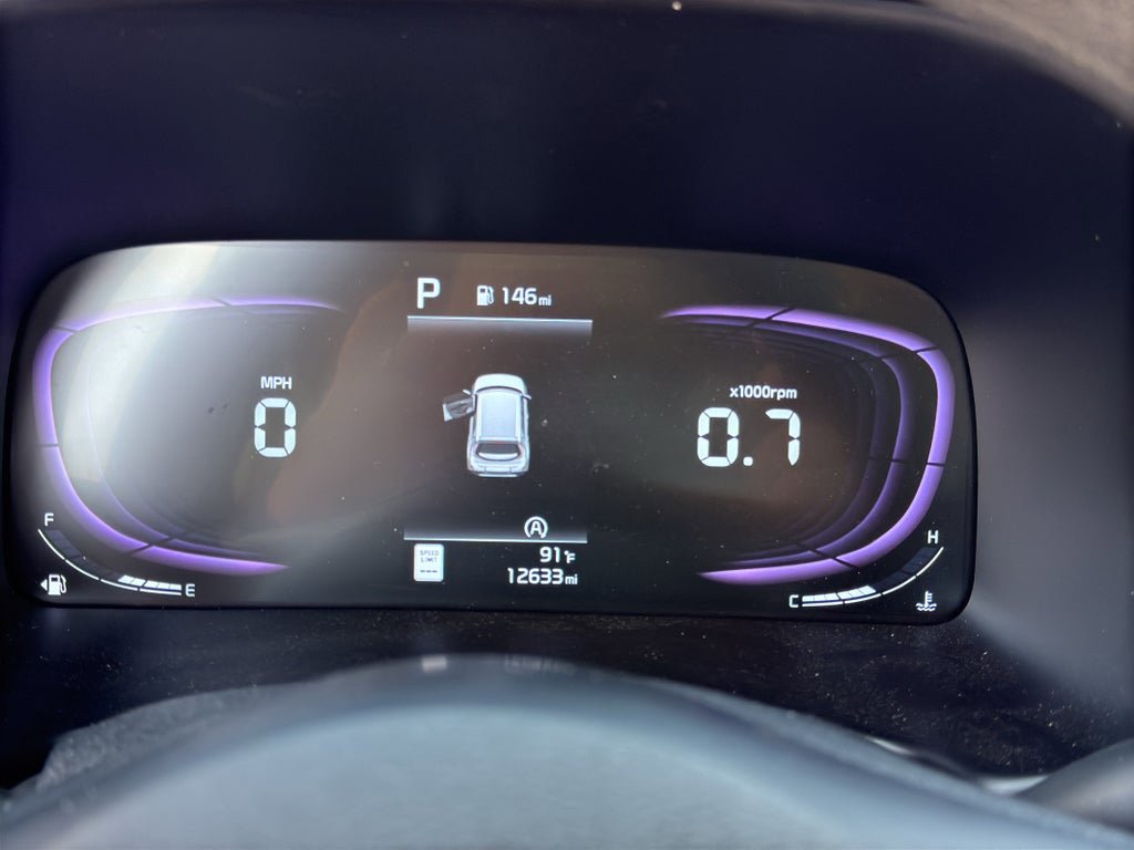Used 2025 Kia Soul LX w/ LX Technology Package FWD image 20