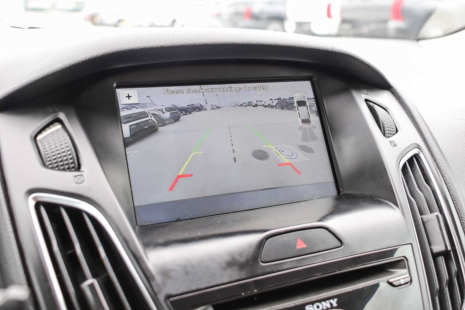 Used 2018 Ford Focus SEL FWD image 20