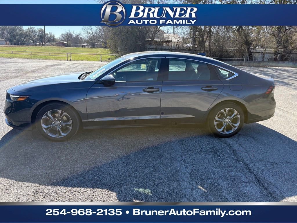 Used 2023 Honda Accord EX image 6