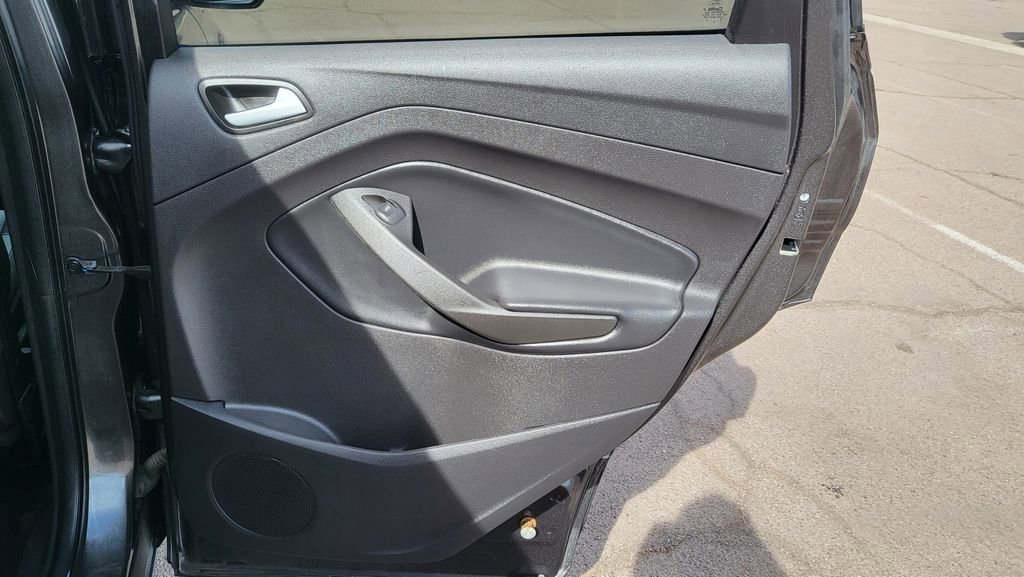 Used 2018 Ford Escape SE w/ SE Sync 3 Package image 18